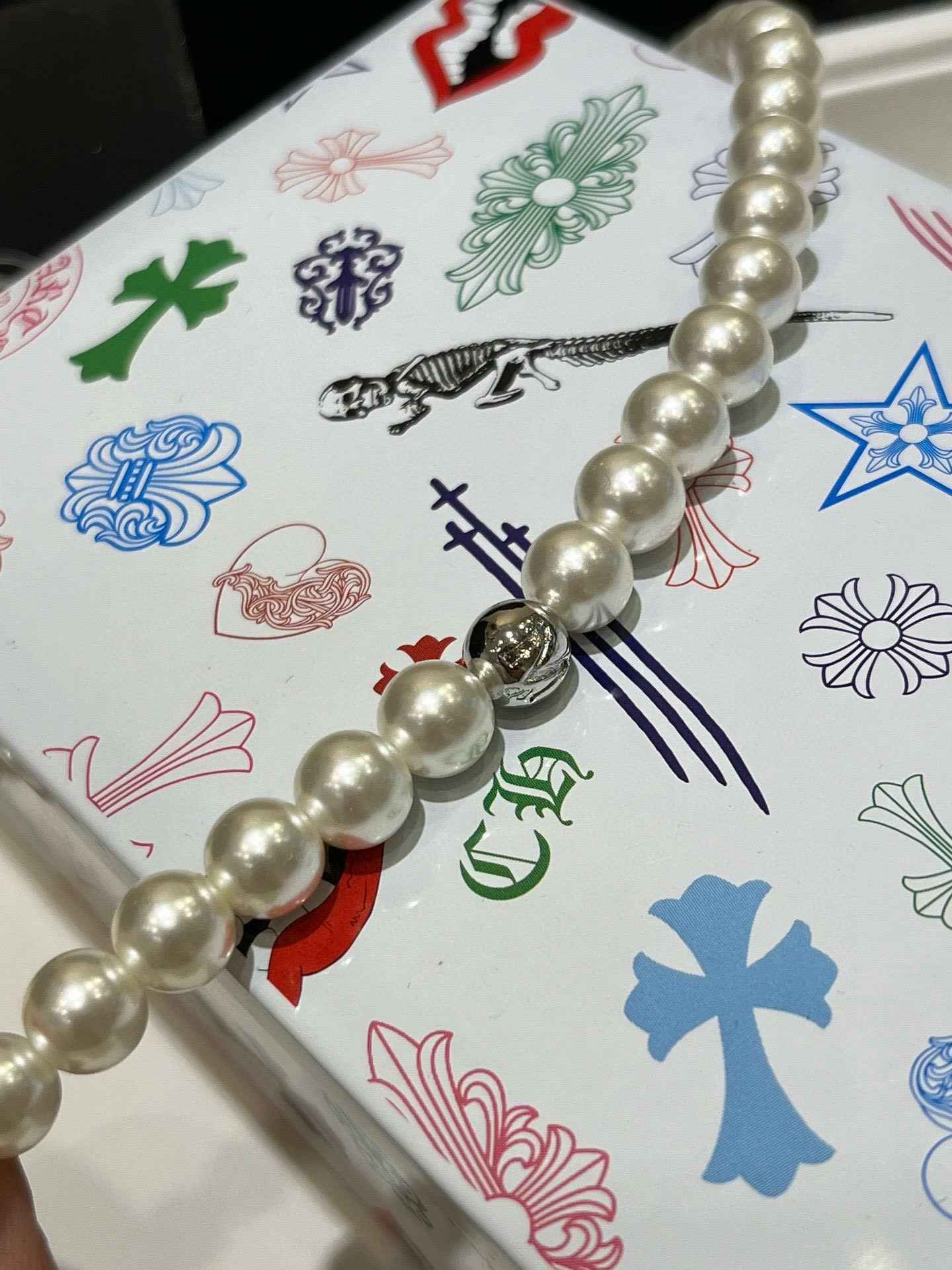 Chrome Hearts Elegant Pearl Cross Pendant Necklace